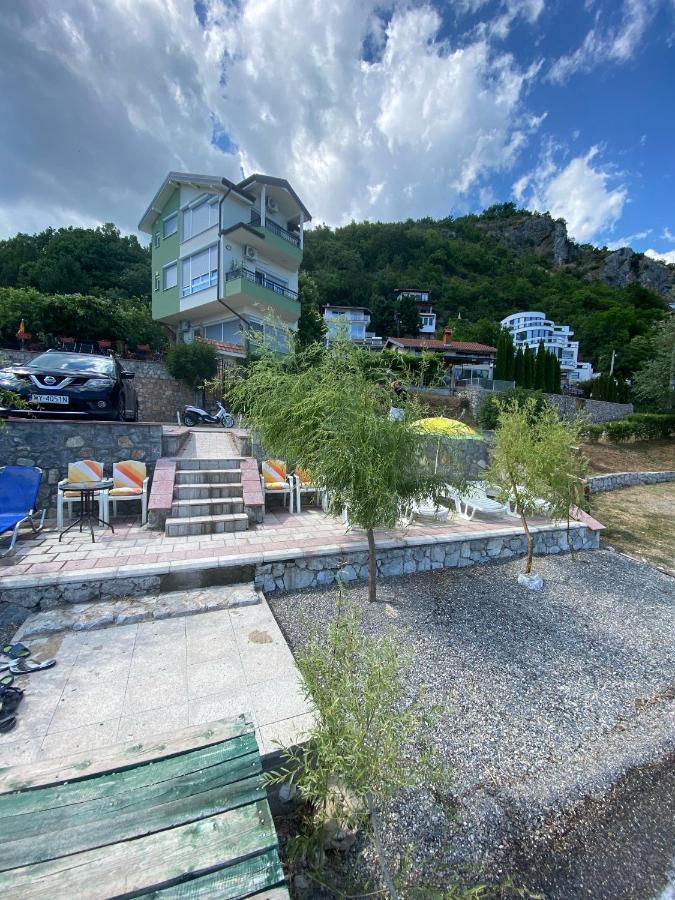Agape Lejlighed Struga Eksteriør billede